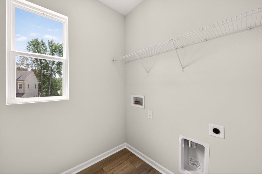 Spacious, unfurnished interior of a new home in Amplitude, Charlotte (Image 36).