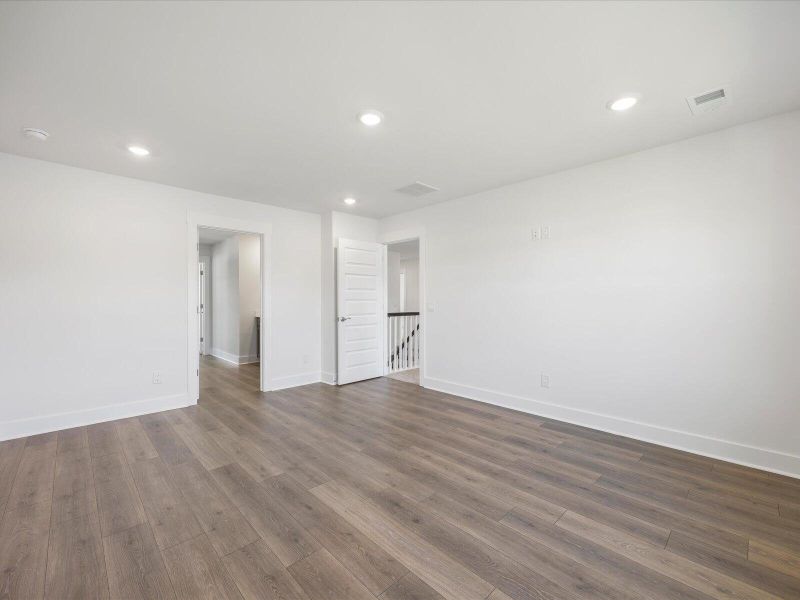 Spacious, unfurnished interior of a new home in , Summerville (Image 28). Spacious, unfurnished interior of a new home in , Summerville (Image 28).