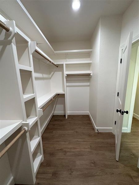 Spacious, unfurnished interior of a new home in , Abilene (Image 13).