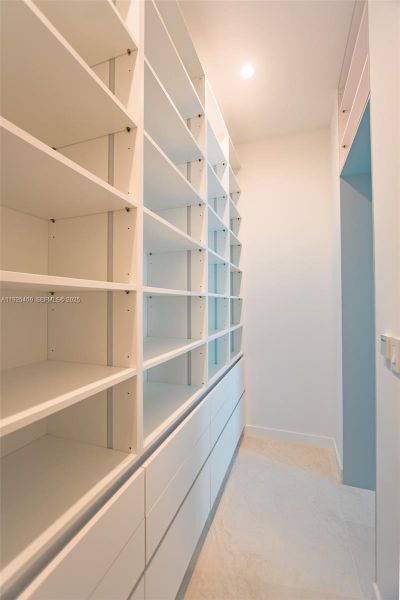 Close-up of interior finishes inside a home in , Pinecrest (Image 20). Close-up of interior finishes inside a home in , Pinecrest (Image 20).