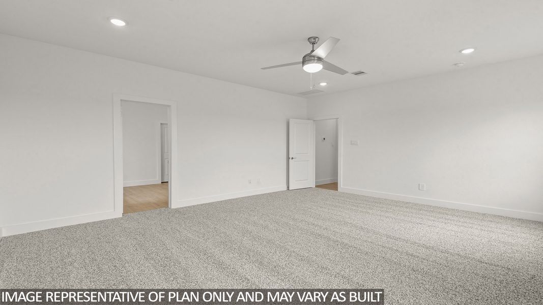 Spacious, unfurnished interior of a new home in Riverside Estates, Mont Belvieu (Image 17).