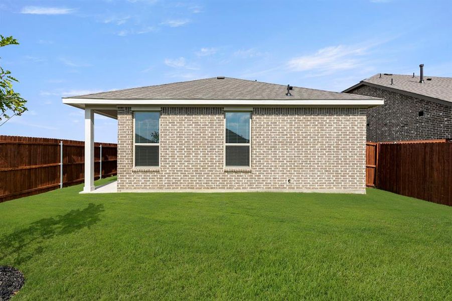 26. 115 Van Horn - Back 26. 115 Van Horn - Back