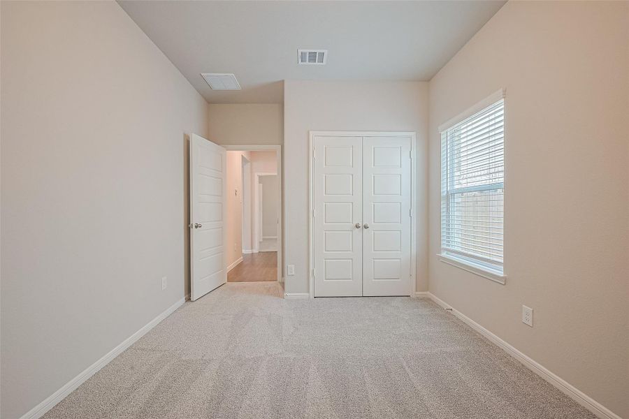 Spacious, unfurnished interior of a new home in Woodland Lakes, Huffman (Image 34). Spacious, unfurnished interior of a new home in Woodland Lakes, Huffman (Image 34).