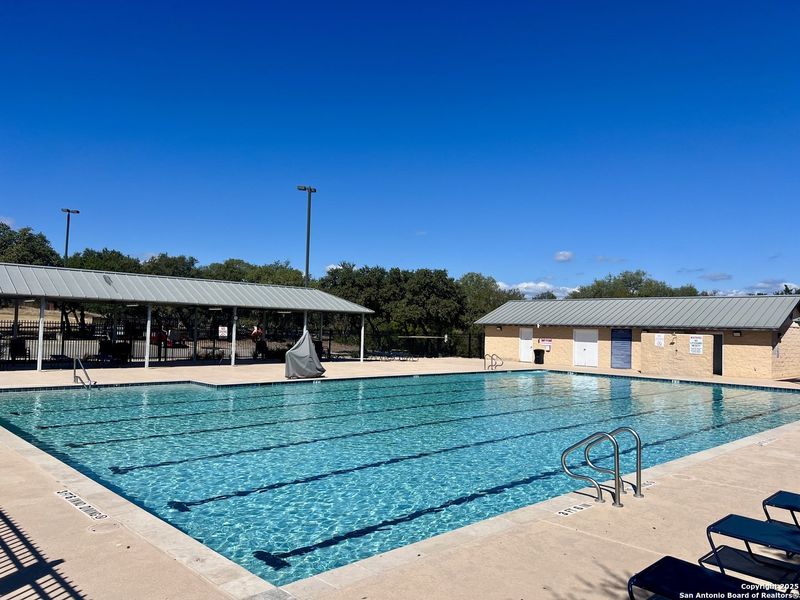 Community amenities in , San Antonio (Image 7).