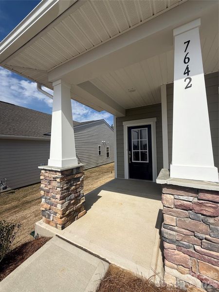 Exterior details and patio area of a home in Roselyn, Lancaster (Image 3).
