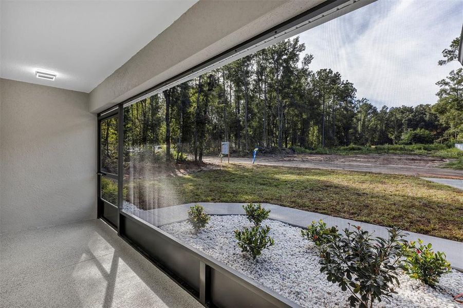 Exterior details and patio area of a home in , Belleview (Image 25).