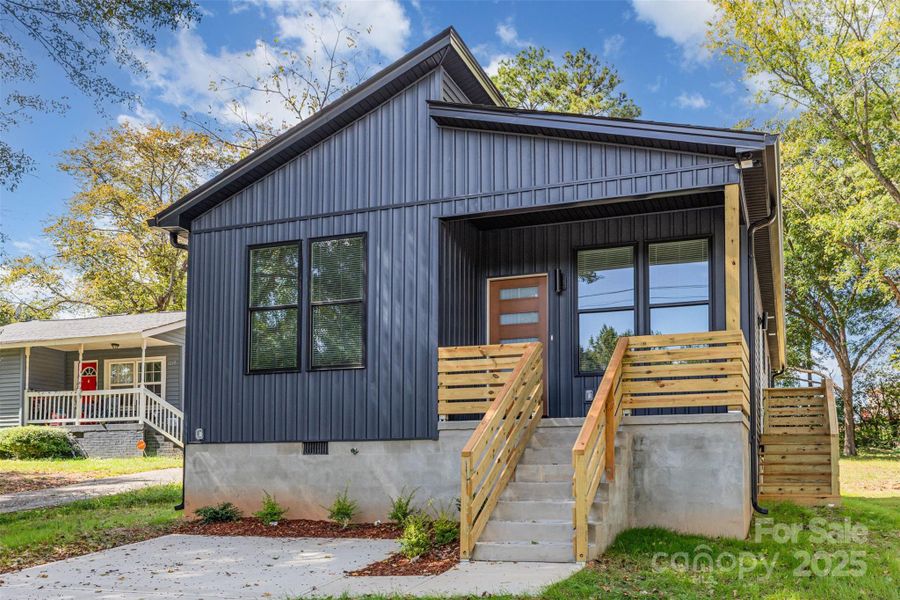 Image 14 of a home in . Image 14 of a home in .