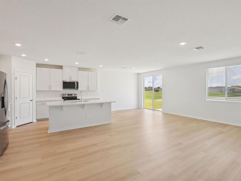 Spacious, unfurnished interior of a new home in The Grove at Stuart Crossing - Classic Series, Bartow (Image 27). Spacious, unfurnished interior of a new home in The Grove at Stuart Crossing - Classic Series, Bartow (Image 27).