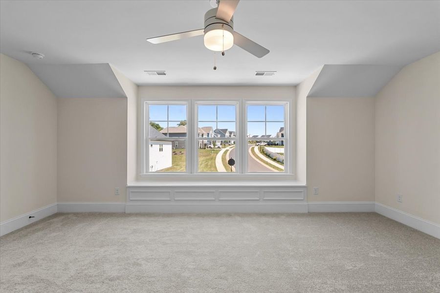 Spacious, unfurnished interior of a new home in Hanes Lake, Winston-Salem (Image 31).