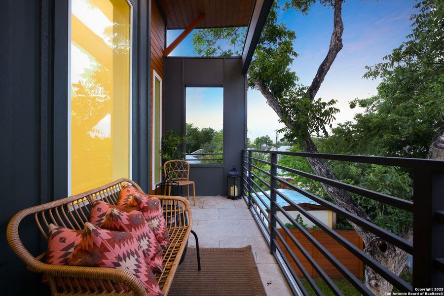 Exterior details and patio area of a home in , San Antonio (Image 28).