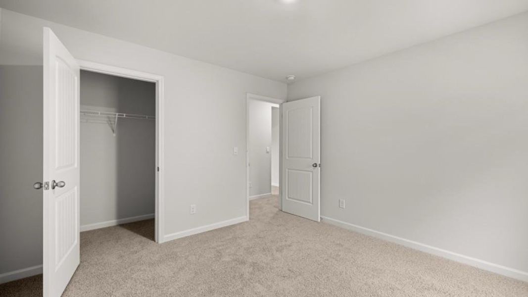 Spacious, unfurnished interior of a new home in Lost Creek, Dallas (Image 15). Spacious, unfurnished interior of a new home in Lost Creek, Dallas (Image 15).