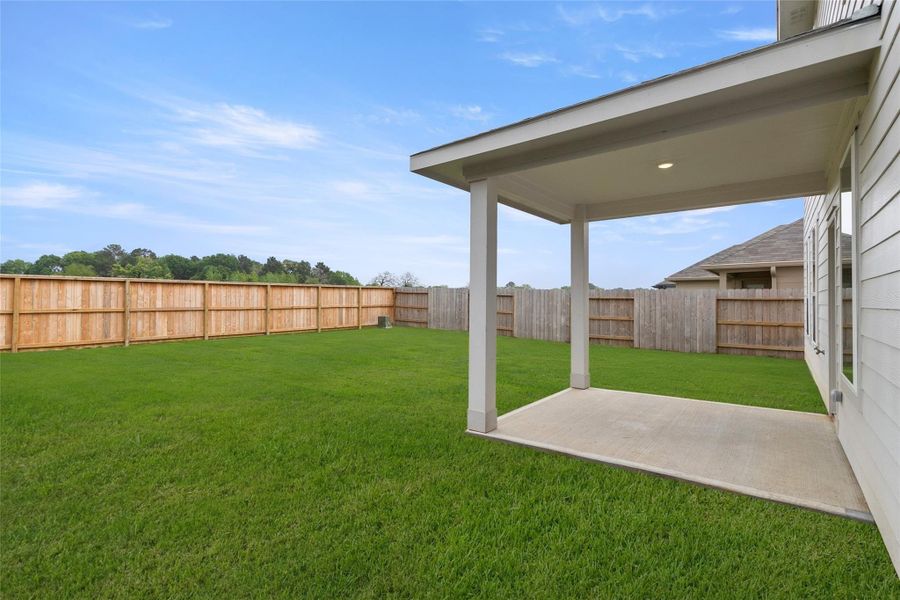 Exterior details and patio area of a home in Colony at Pinehurst 50s, Pinehurst (Image 3).
