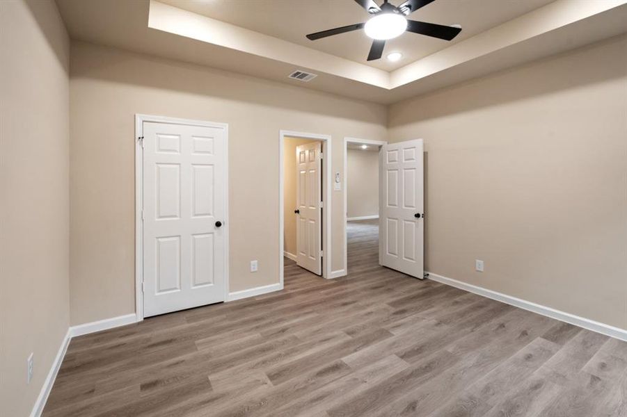 Spacious, unfurnished interior of a new home in , Mabank (Image 21).