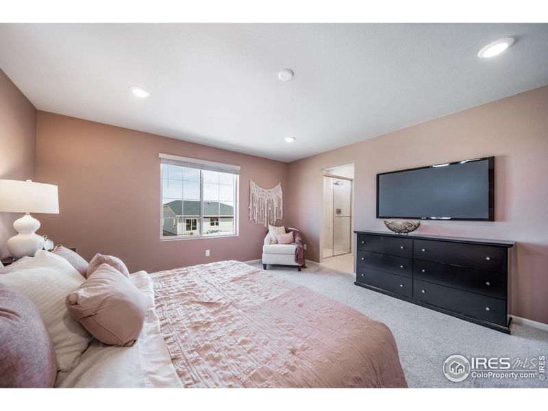 Furnished interior view inside a new home in Thompson River Ranch, Johnstown (Image 10).