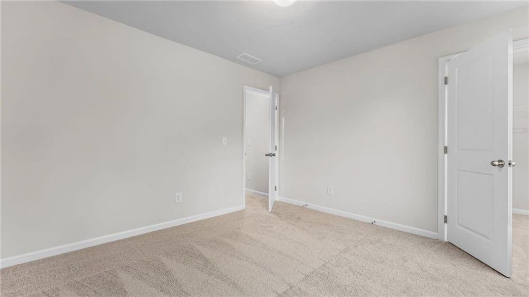 Spacious, unfurnished interior of a new home in Castleberry Pointe, Dawsonville (Image 15). Spacious, unfurnished interior of a new home in Castleberry Pointe, Dawsonville (Image 15).