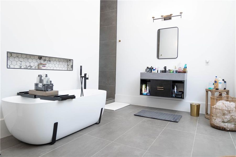 Furnished interior view inside a new home in , Stockbridge (Image 27).