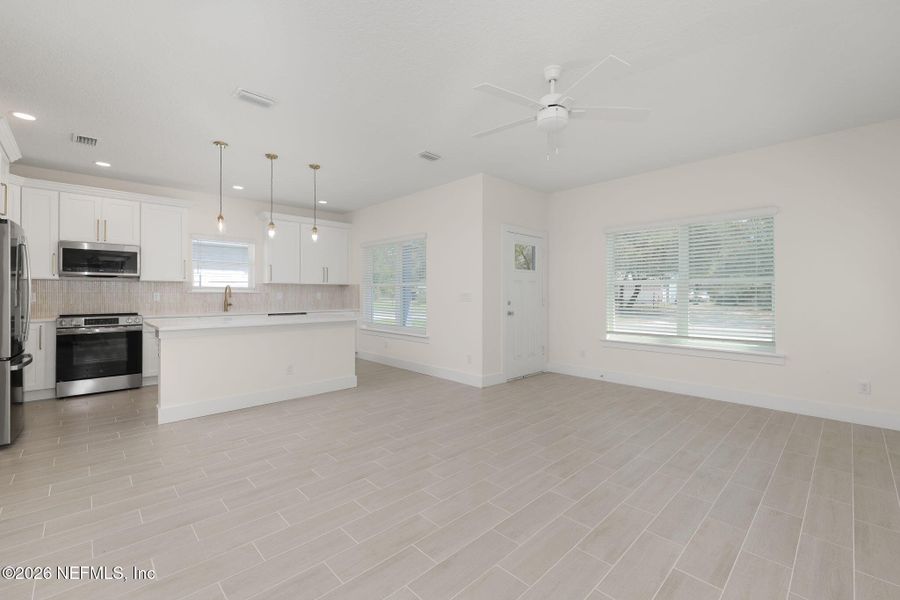 Spacious, unfurnished interior of a new home in , St. Augustine (Image 22).