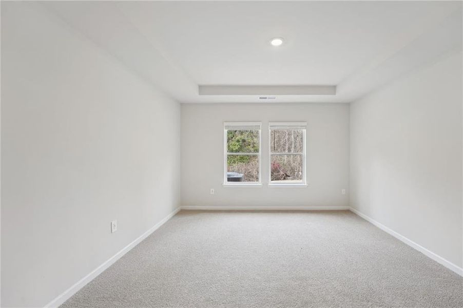 Spacious, unfurnished interior of a new home in Westmont Preserve, Powder Springs (Image 43).