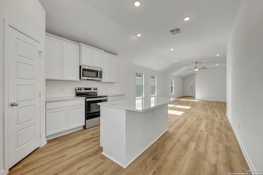 Furnished interior view inside a new home in Park Place, New Braunfels (Image 10). Furnished interior view inside a new home in Park Place, New Braunfels (Image 10).