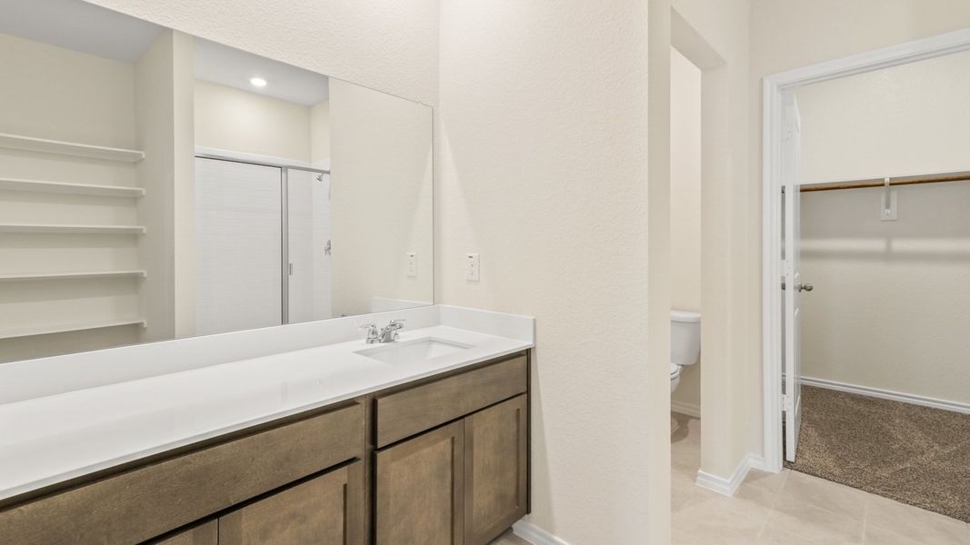 Furnished interior view inside a new home in Saddlebrook, Waxahachie (Image 4).