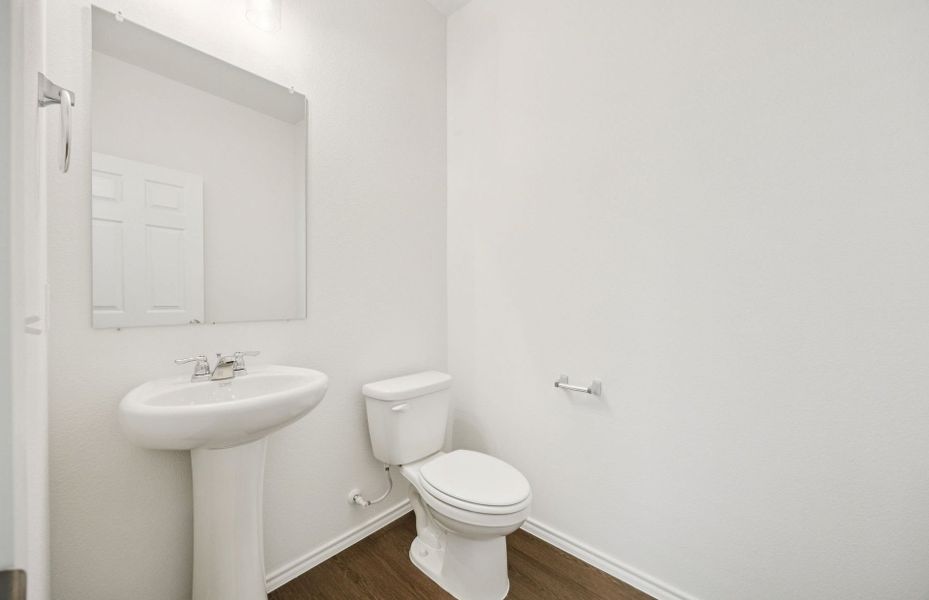 Furnished interior view inside a new home in Mobberly Farms, Pilot Point (Image 6).
