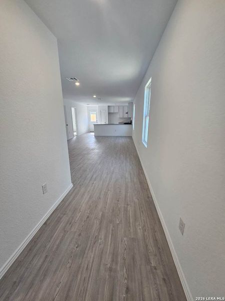 Spacious, unfurnished interior of a new home in Landon Ridge, San Antonio (Image 11).