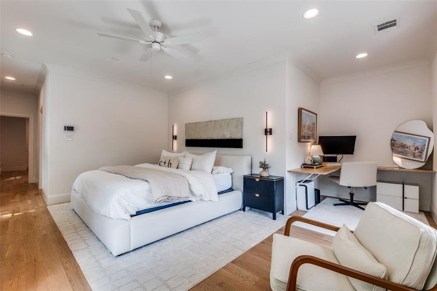 Furnished interior view inside a new home in , Dallas (Image 14). Furnished interior view inside a new home in , Dallas (Image 14).