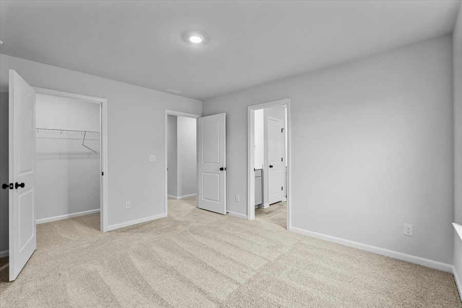 Spacious, unfurnished interior of a new home in Fieldstone, Lexington (Image 47). Spacious, unfurnished interior of a new home in Fieldstone, Lexington (Image 47).