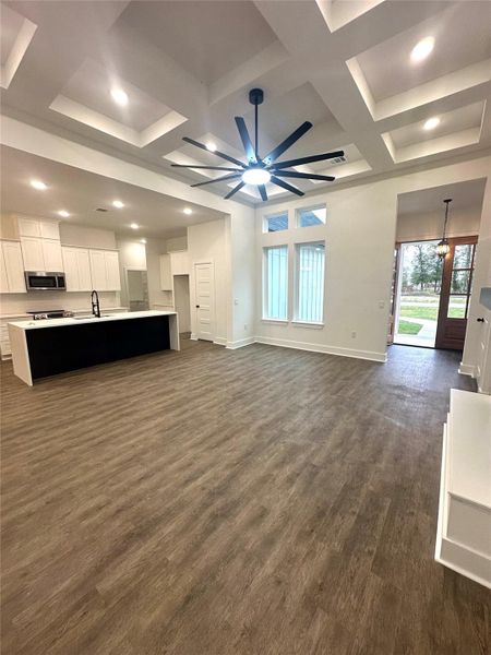 Spacious, unfurnished interior of a new home in , Huffman (Image 12).