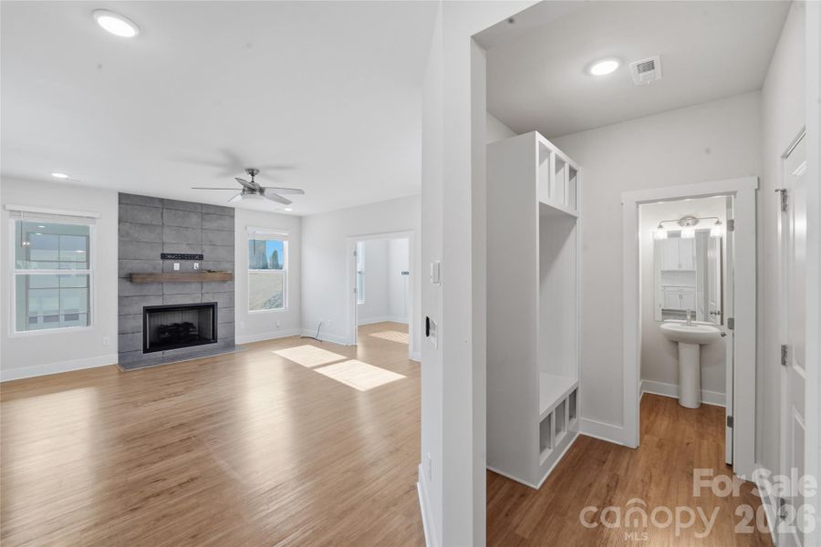 Spacious, unfurnished interior of a new home in , Charlotte (Image 23).