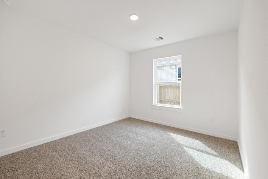 Spacious, unfurnished interior of a new home in Sunterra, Katy (Image 20). Spacious, unfurnished interior of a new home in Sunterra, Katy (Image 20).