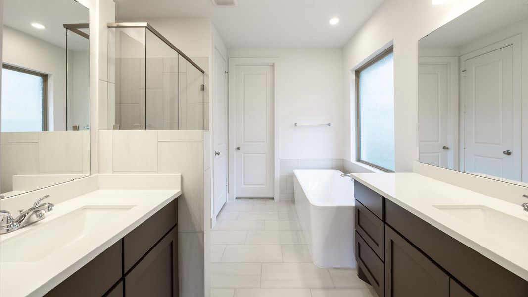 Furnished interior view inside a new home in Wolf Ranch 51', Georgetown (Image 11). Furnished interior view inside a new home in Wolf Ranch 51', Georgetown (Image 11).