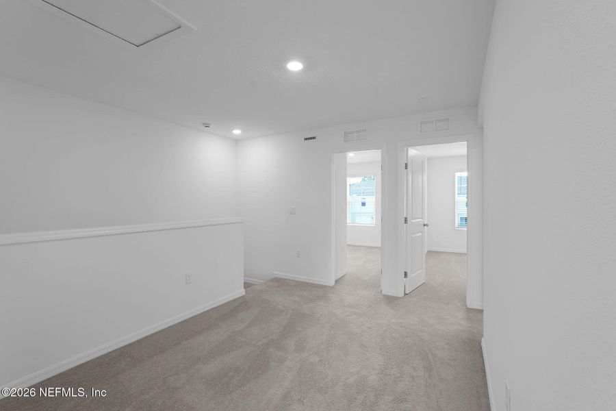 Spacious, unfurnished interior of a new home in , Jacksonville (Image 20).