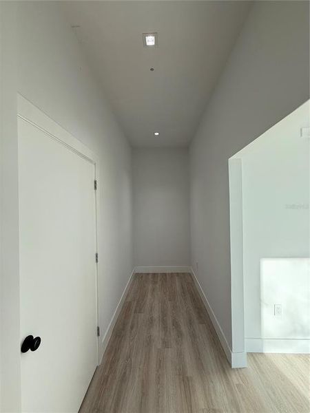 Spacious, unfurnished interior of a new home in , Windermere (Image 20).