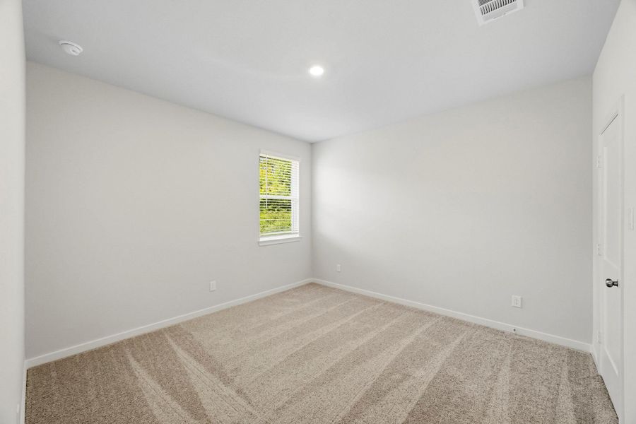 Spacious, unfurnished interior of a new home in Audubon, Magnolia (Image 14).