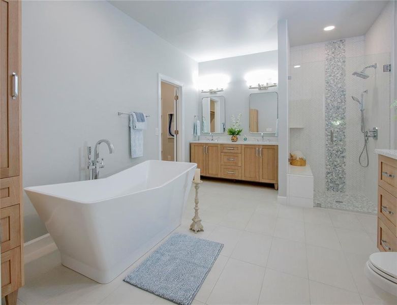 Furnished interior view inside a new home in , St. Petersburg (Image 10).