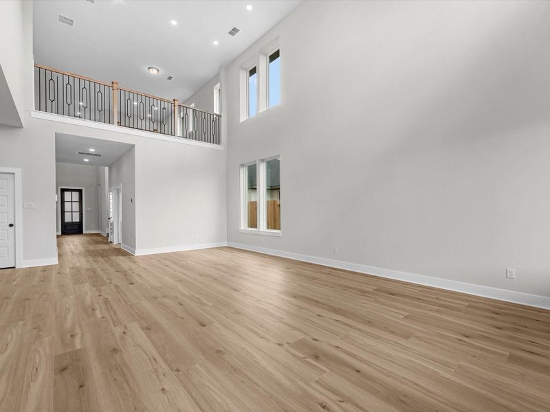 Spacious, unfurnished interior of a new home in Jubilee 50′, Hockley (Image 13).