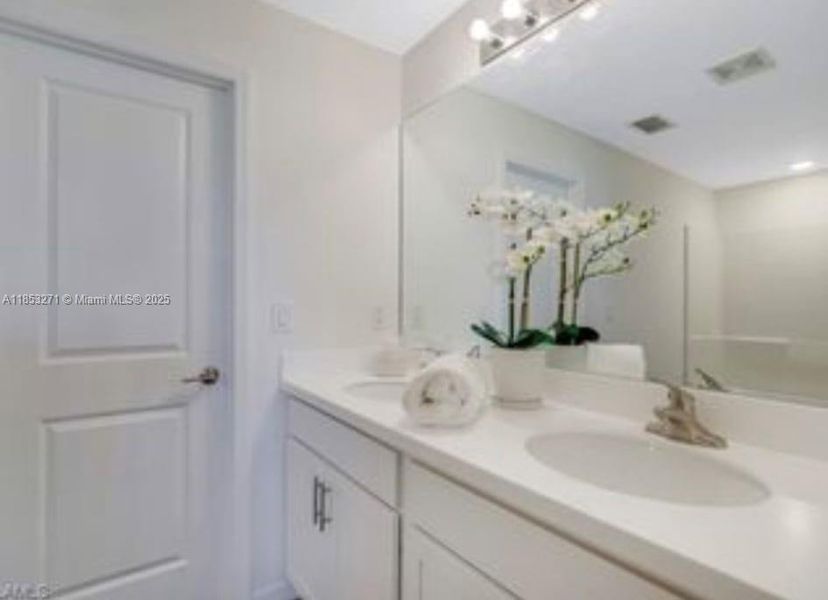 Furnished interior view inside a new home in , Cape Coral (Image 10).