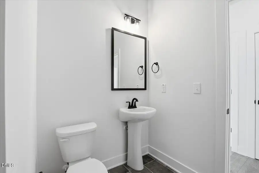 27-103 Brighton St-27