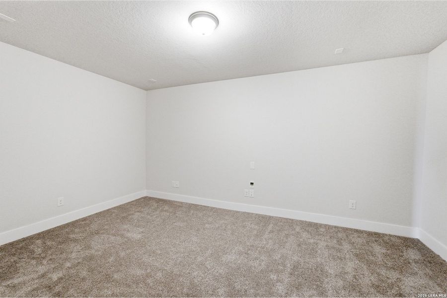 Spacious, unfurnished interior of a new home in Hickory Ridge, Elmendorf (Image 32).