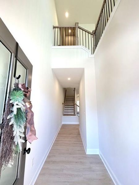 Spacious, unfurnished interior of a new home in Towne Village at Suwanee Dam, Sugar Hill (Image 19).