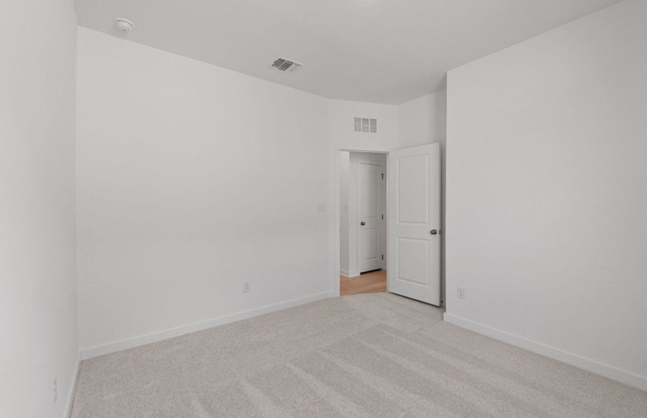 Spacious, unfurnished interior of a new home in Alto, San Marcos (Image 23).