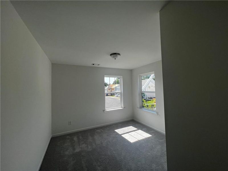 Image 22 of a home in .