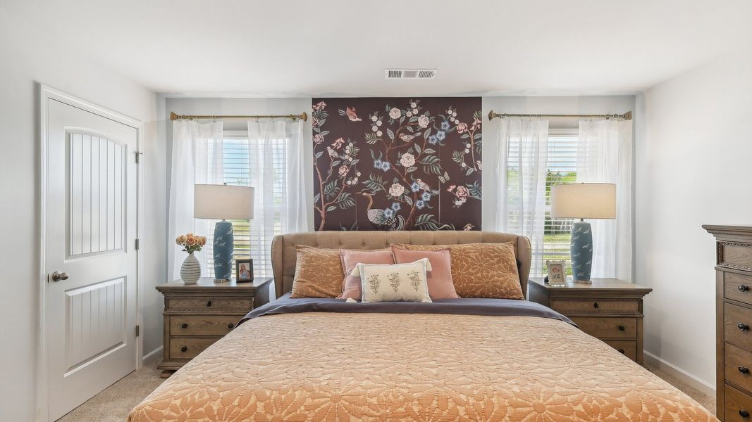 Representative furnished interior of a home built from the FRANKLIN by D.R. Horton in Campbell Place, Lebanon (Image 16).