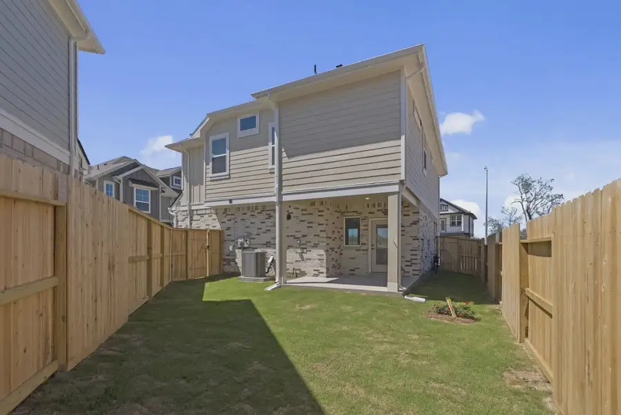 Representative exterior details of a home built from the Dillon by Chesmar Homes in Sienna Courtyard, Missouri City (Image 4).