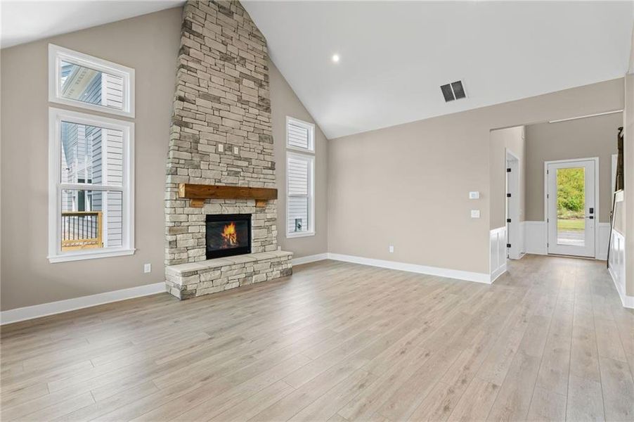 Image 42 of a home in Twin Lakes.