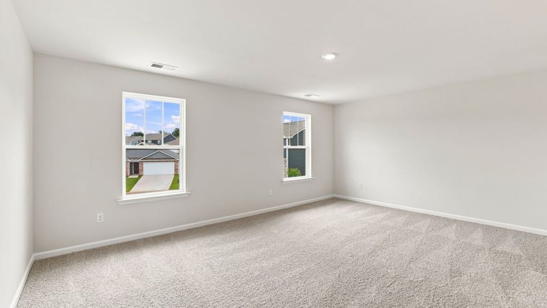 Spacious, unfurnished interior of a new home in Lakestone, Woodruff (Image 32).