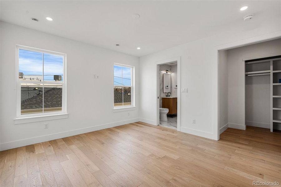 Spacious, unfurnished interior of a new home in , Denver (Image 22).