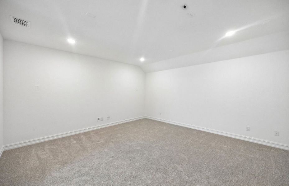 Spacious, unfurnished interior of a new home in Creekview Meadows, Pilot Point (Image 22). Spacious, unfurnished interior of a new home in Creekview Meadows, Pilot Point (Image 22).