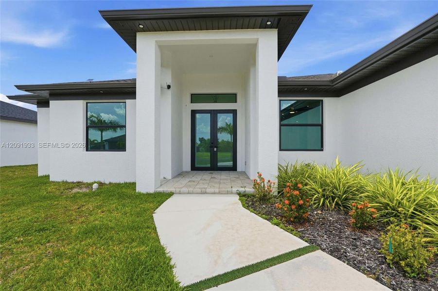 Exterior details and patio area of a home in , Cape Coral (Image 21). Exterior details and patio area of a home in , Cape Coral (Image 21).
